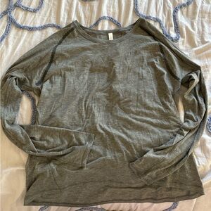 Lululemon long sleeve shirt